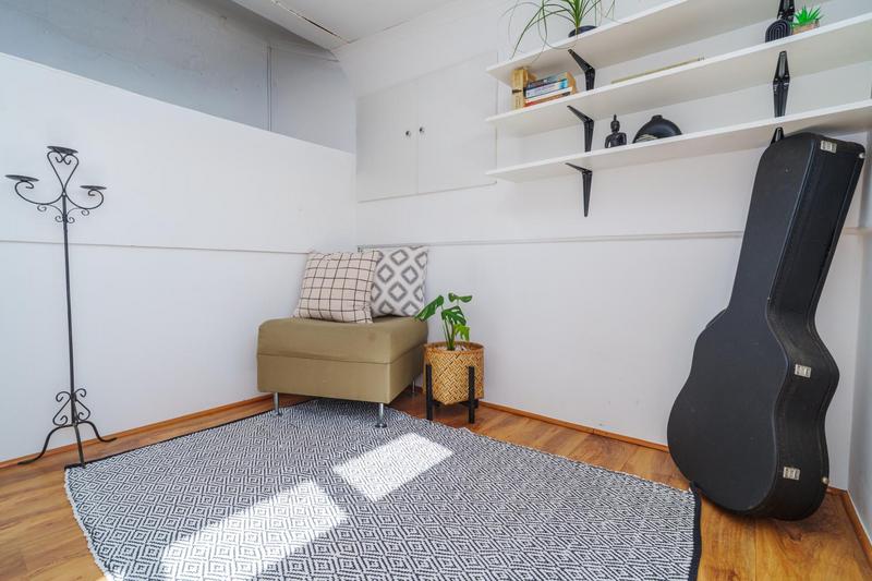 2 Bedroom Property for Sale in Harfield Village Western Cape